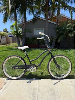 Bike Beach Cruiser Like new