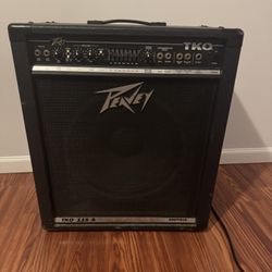 Peavey TKO 115S Bass  Guitar Amp
