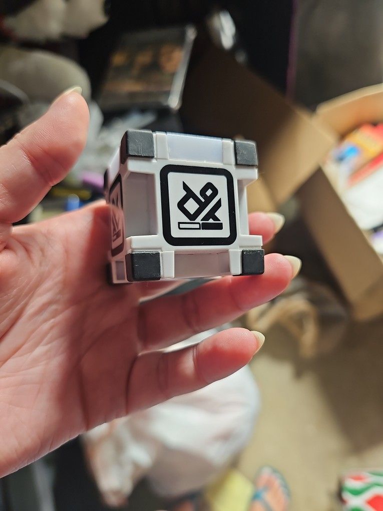 Cosmo Cube Anki Robot