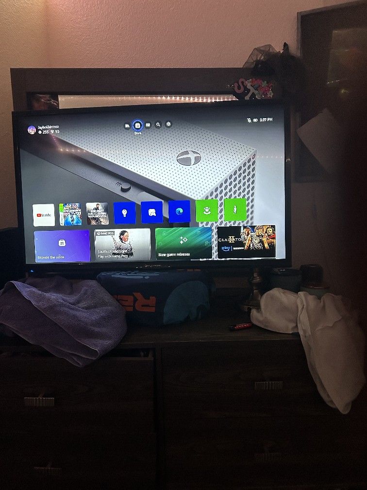 Element 50inch TV With Fire stick And Control