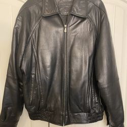 Roundtree & Yorke Men’s Large Genuine Lamb Skin Leather Full Zip Black Bomber Jacket
