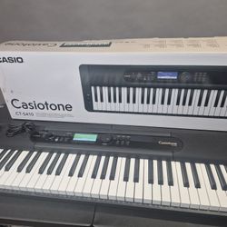 Casio Casiotone CT-S410 61-Key Portable Keyboard 