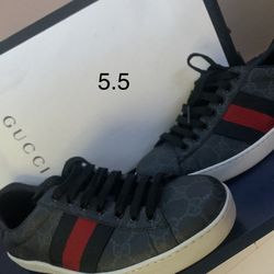 Gucci Shoes 