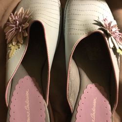 WOMEN SHOES HANNA ANDERSSON SIZE 9B