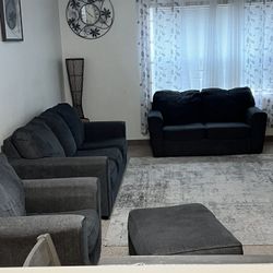 Sectional Sofa -4 Piece With Chase