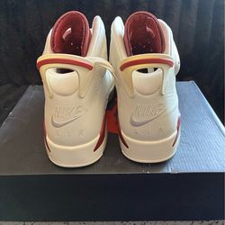 Jordan 6s Retro Maroon size 9