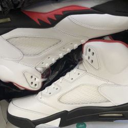 Nike Retro Jordan 5 Fire Red men’s