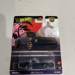Hot Wheels Japan Historics 4 Nissan Fairlady Z Navy HRV86 1/64 Diecast Car
