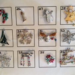Pins Christmas (Price Per Pin)(Cross Posted)#25,27,29 and 33 Sold🎄