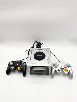 Nintendo GameCube Platinum Silver DOL-101 Console 2 OEM Controller
