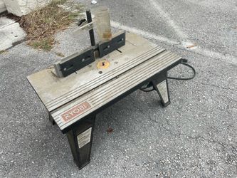 Ryobi Router Table with 1.5 HP Router – Ready to Use -