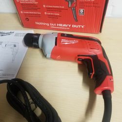 Milwaukee 3/8 in. 2,800 RPM Tradesman Drill