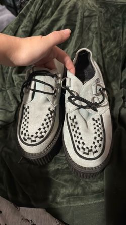 Tuk goth shoes
