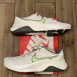  Nike Legend Essential 3
