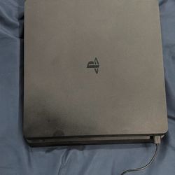 PS4 Slim Used/slightly New