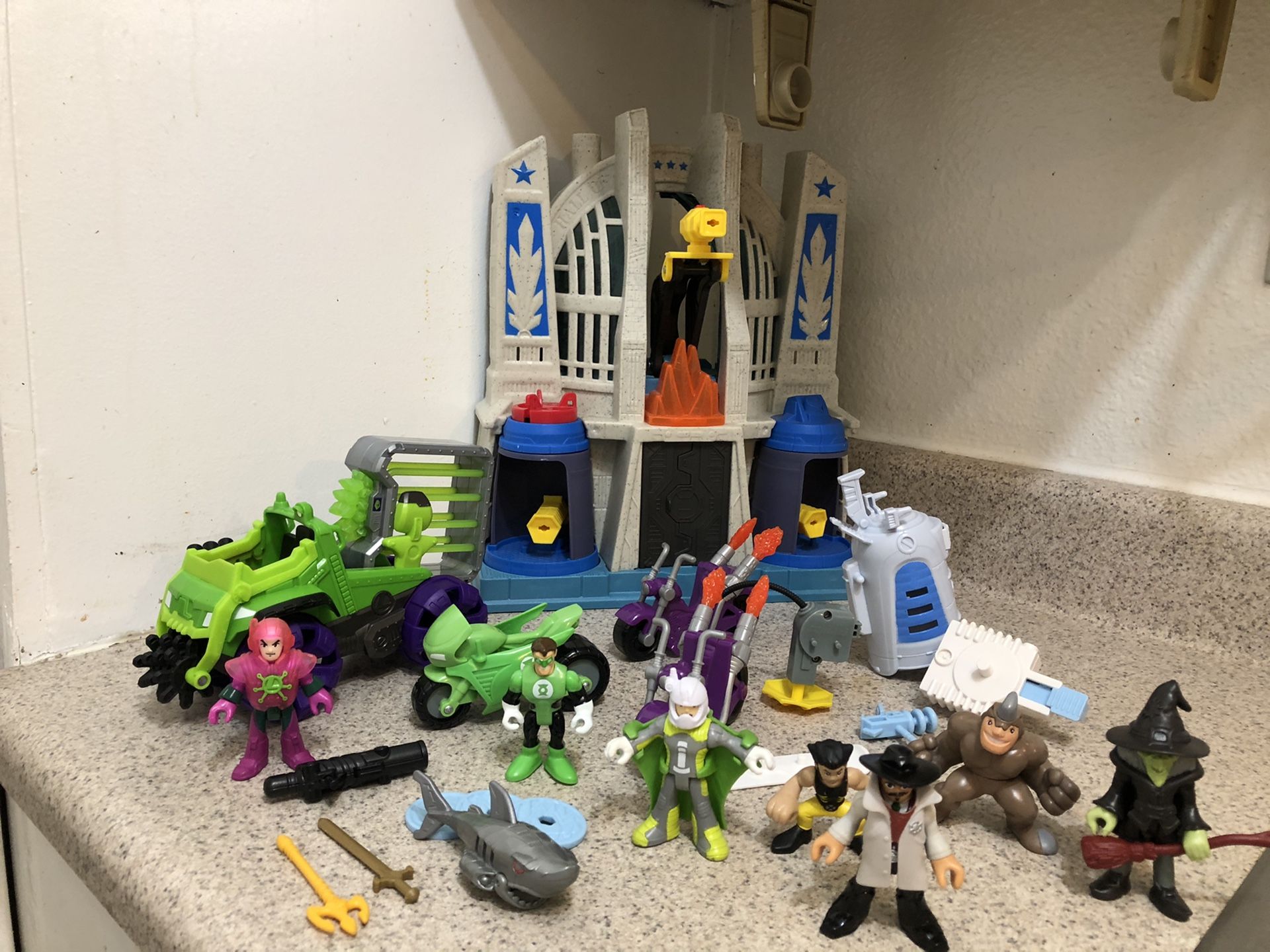 Imaginext Green Lantern and much more