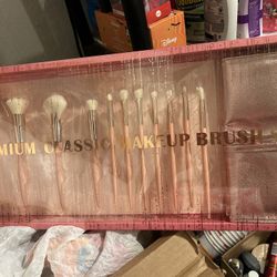 12 Pc Makeup Brush Set 