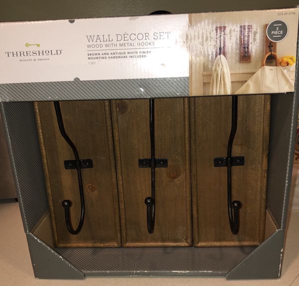 Threshold Wall Decor Set For In Bolingbrook Il Offerup