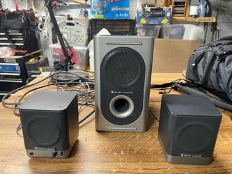 Altec Lansing 221 desktop speaker with subwoofer