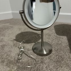 Makeup Mirror With Light