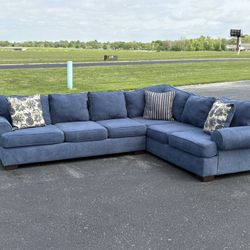 Blue 2 piece sectional (Delivery Available)
