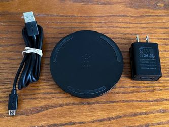 Belkin Quick Charge Wireless Charging Pad 10W Qi-Certified Charger 