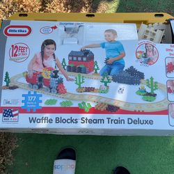Waffle Blocks Steam Train Deluxe 