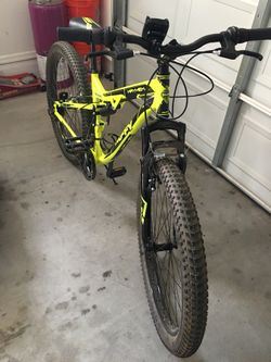 Huffy Mayhem 27.5 men s mountain bike. Dual suspension. for Sale in Gilbert AZ OfferUp