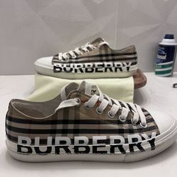 Burberry Vintage Logo Print Mens  (8.5)