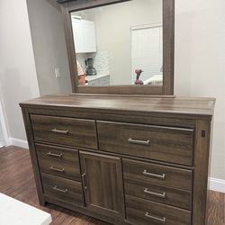Dresser with mirror