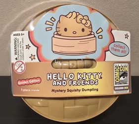 SDCC 2026 Exclusive Hello Kitty Golden Glitter Dumpling Glitter Series Comic Con
