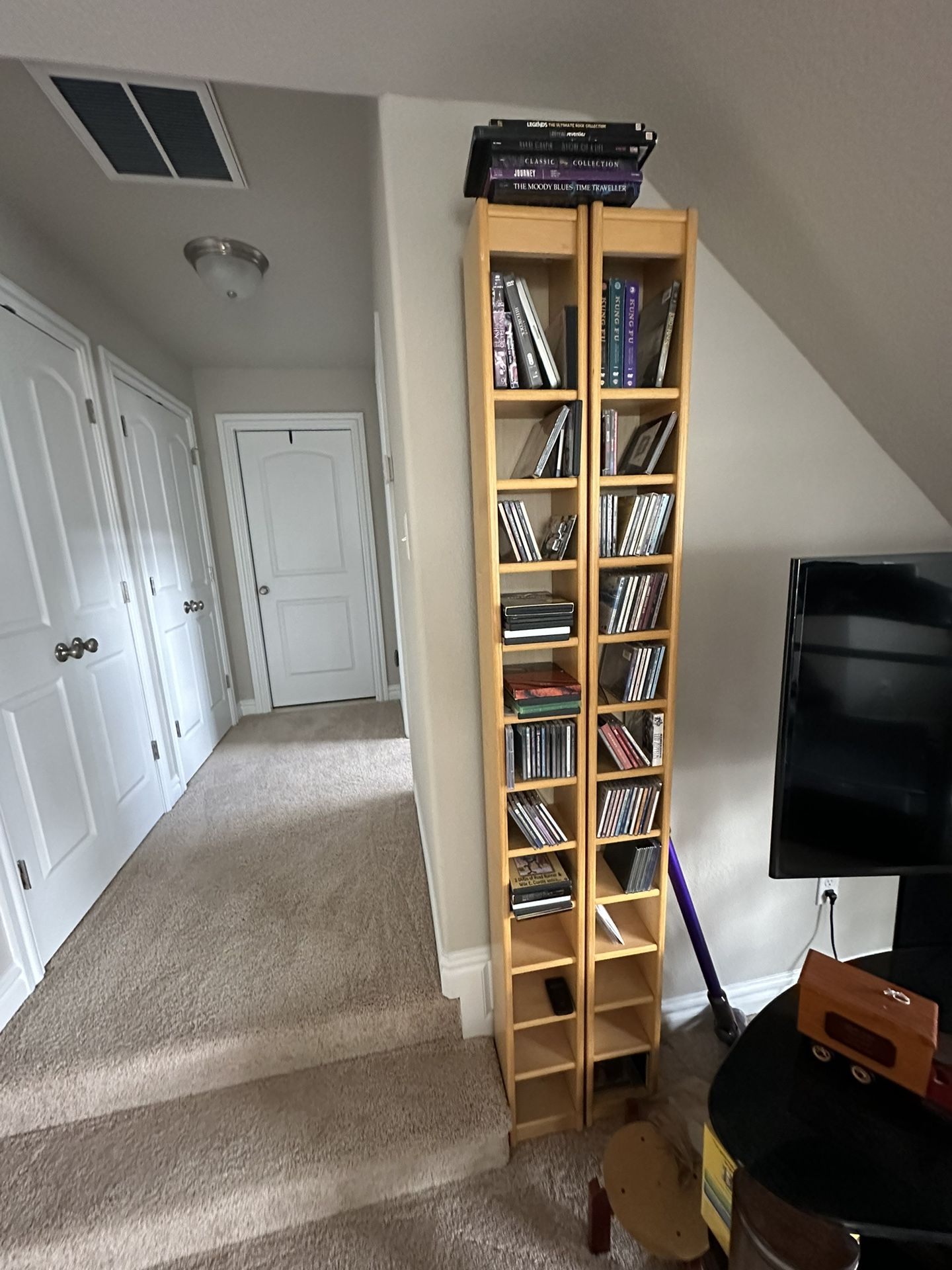 7’ Cd/dvd Stand