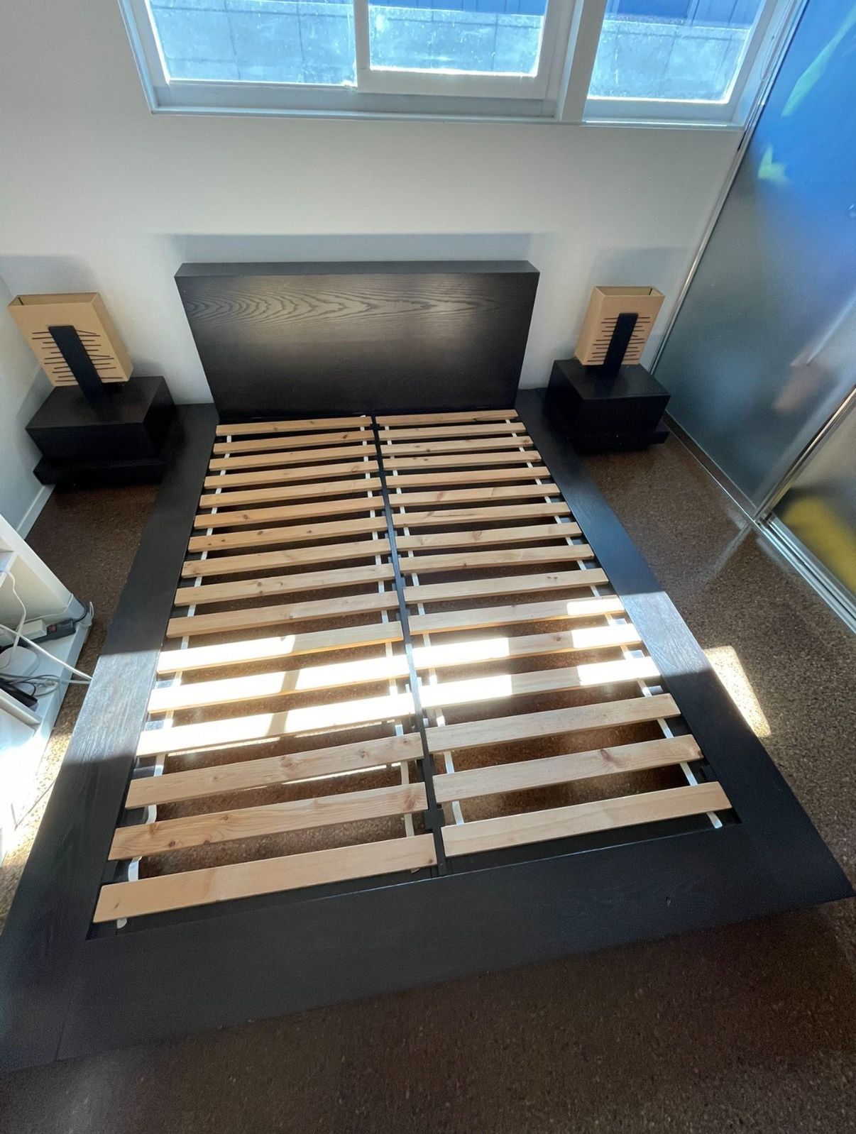 West Elm Queen Platform Bed With 2 Nightstands