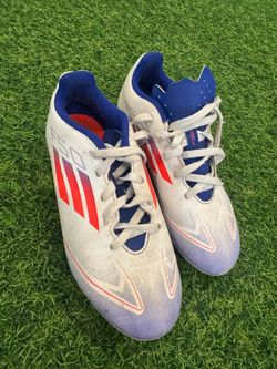 Soccer cleats