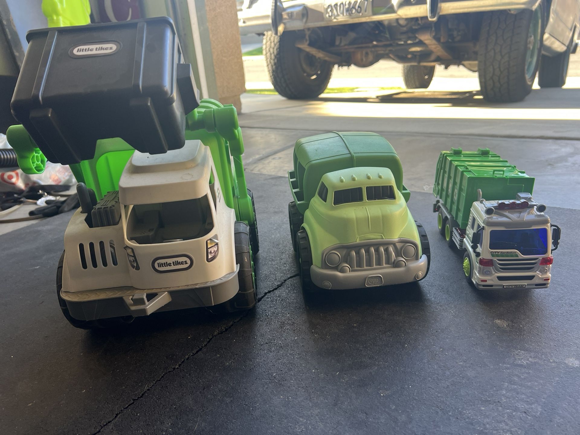 Trash Trucks Lot