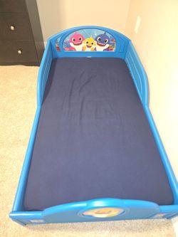 Baby shark toddler bed