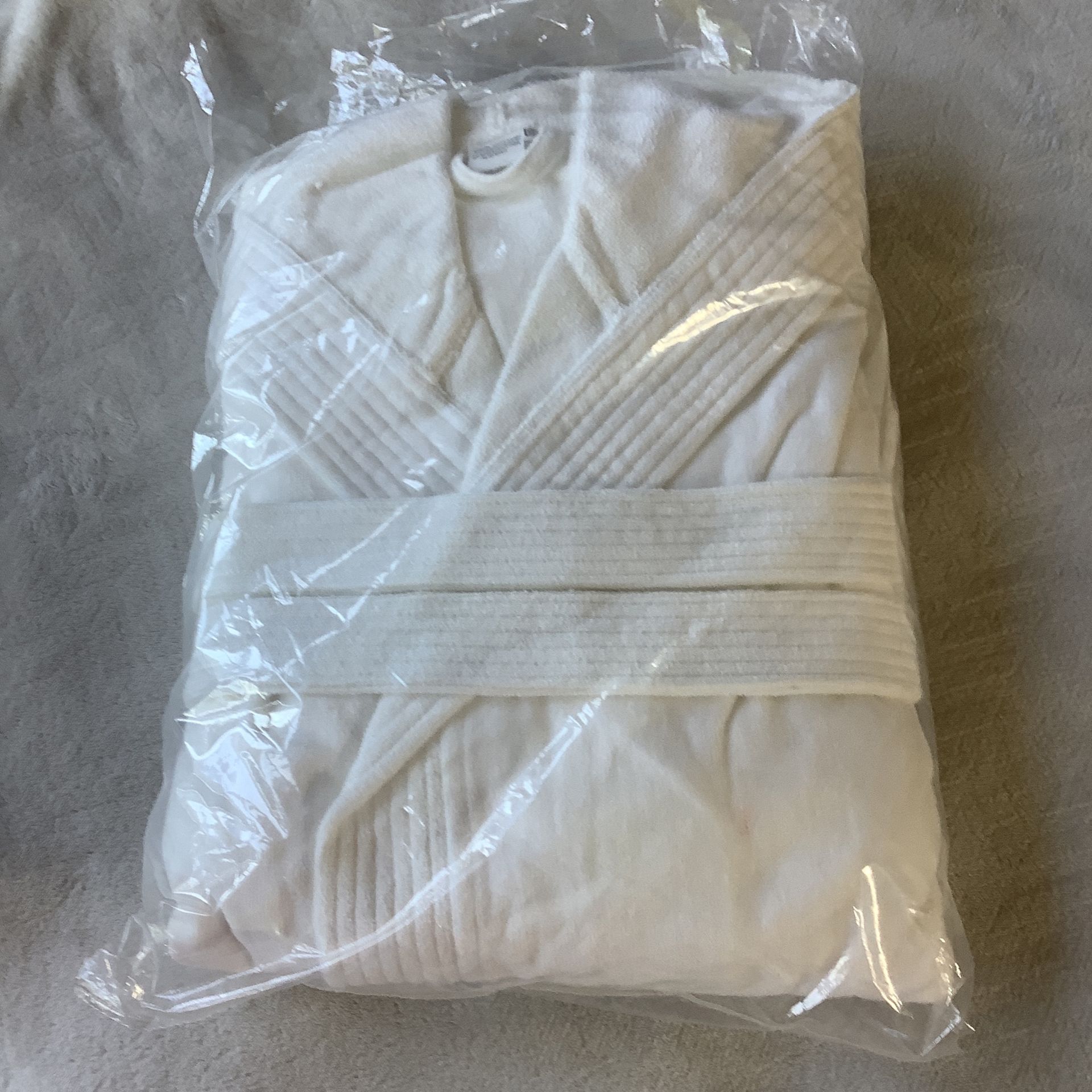 100 Per Cent Cotton Terry Cloth Robe. Extra Large