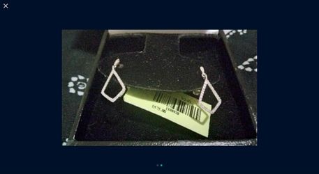 LB Exclusive 0.10 CT Diamond 0.9g 10k White Gold Earring