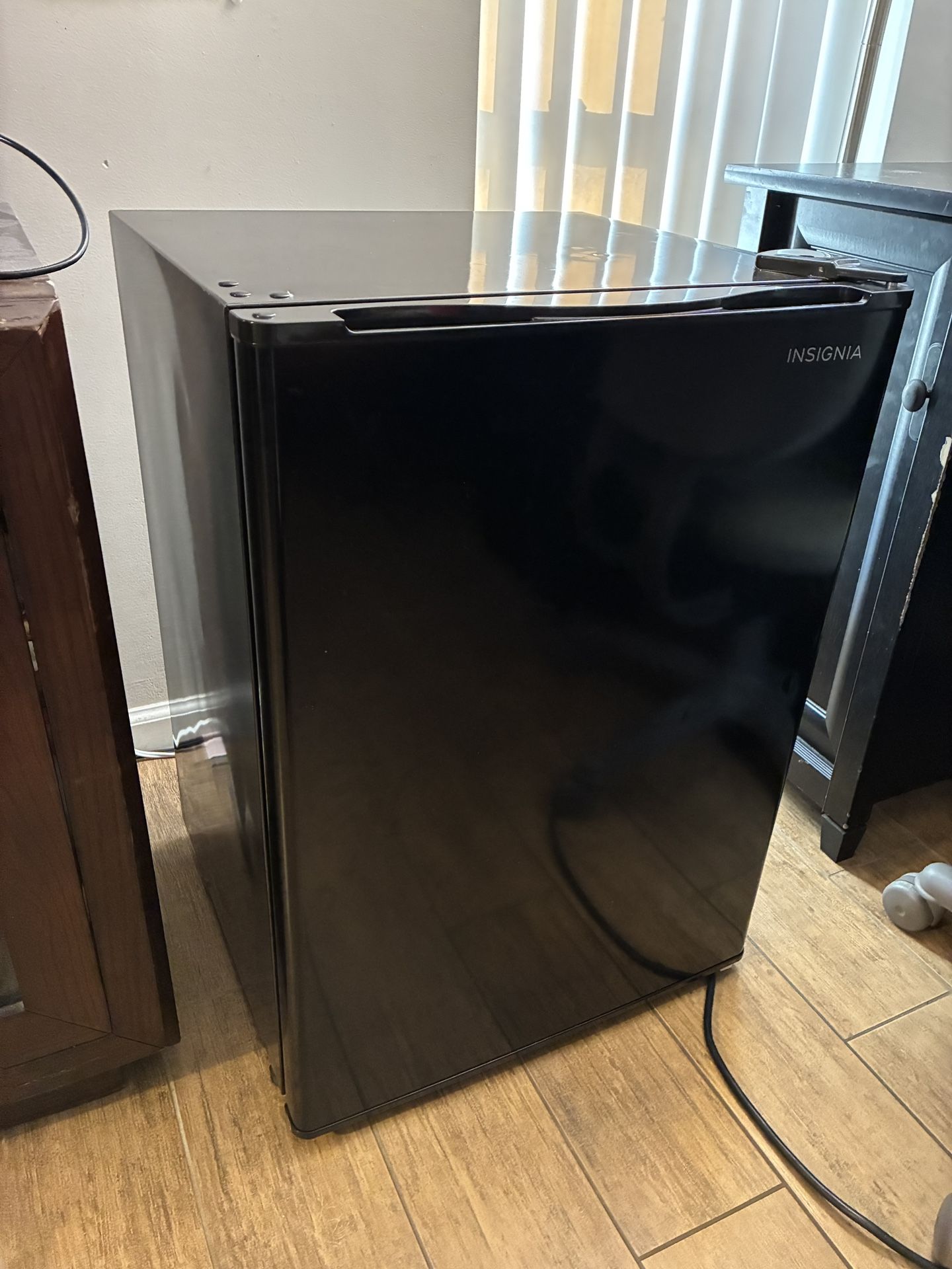 Insignia 2.6 Cubic Foot Mini Fridge