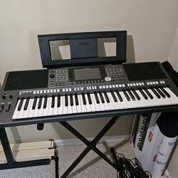 Yamaha Flagship Keyboard Arranger Workstation 