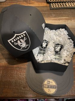 Hat Box With Shot Glasses