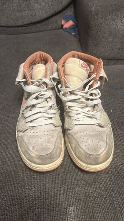 Air Jordan 1 Zoom CMFT 2 Sail/Burnt Sunrise Size 10.5 – Used