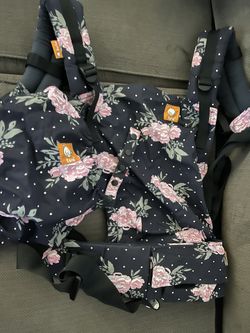 Tula Free To Grow Carrier