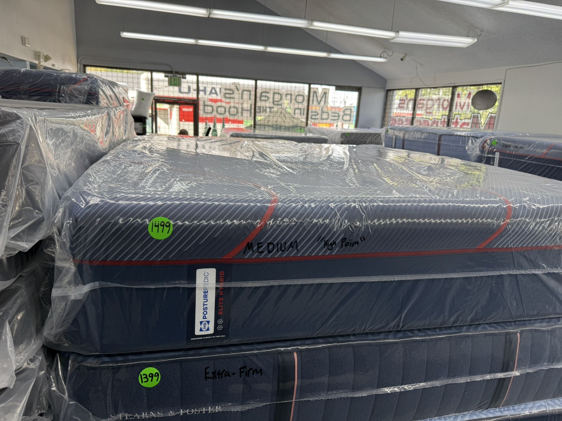 KING SIZE SEALY POSTUREPEDIC ELITE HYBRID MATTRESS & BOX SPRINGS BED SET