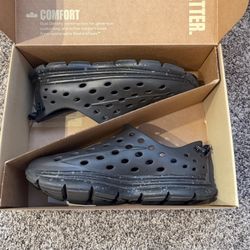 Kane Activewear Men - Size 8