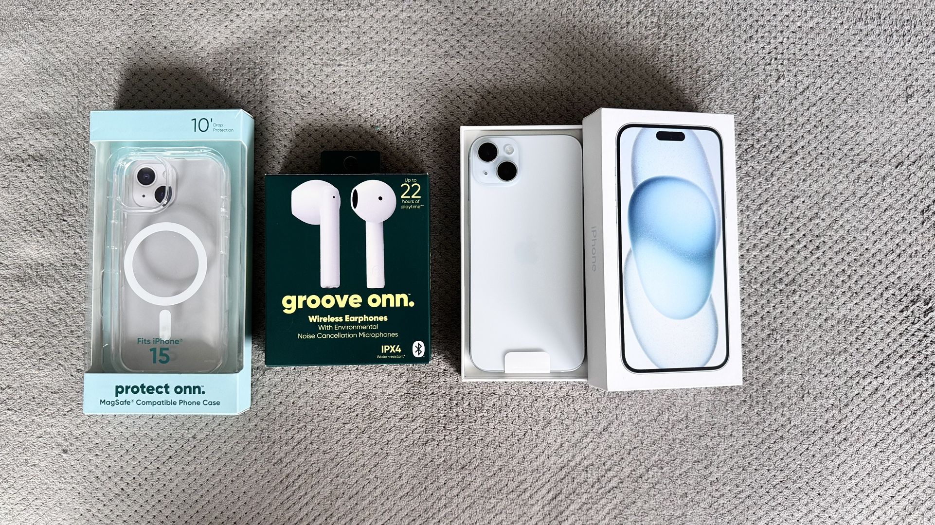 Apple iPhone 15 Plus Fully Unlocked Free Case & AirPods