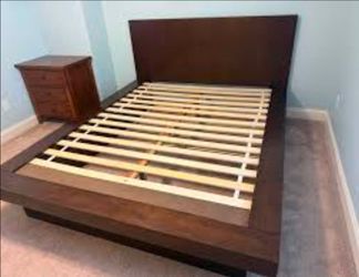 Beautiful Full Size Bed With Mattress