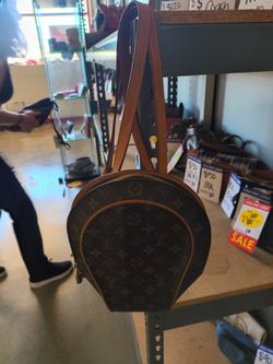 Louis Vuitton purse different prices layway available 10% Dwon if you interested please make sure you ask for Maribel thank you