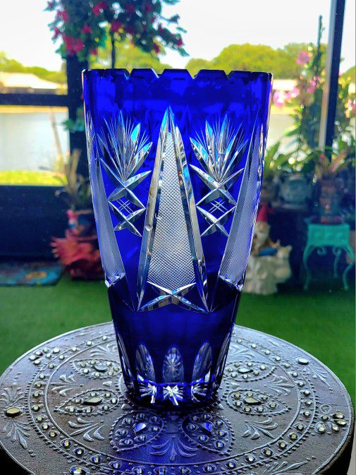 Vintage Bohemian Traditional Cut Cobalt Blue Crystal Vase 8.5"