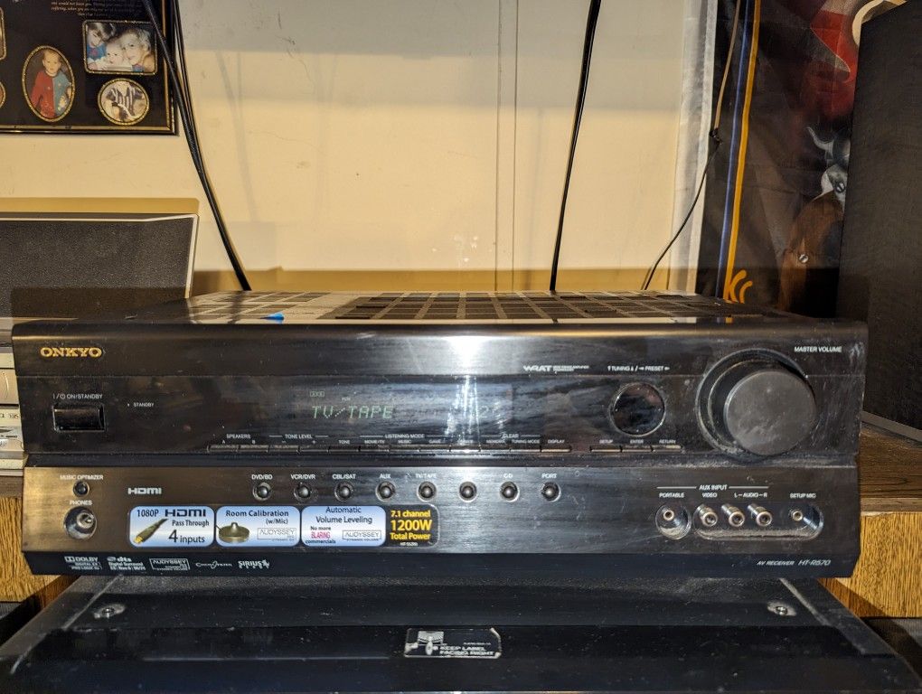 Onkyo HT-S5200 Receiver And Three Speakers 